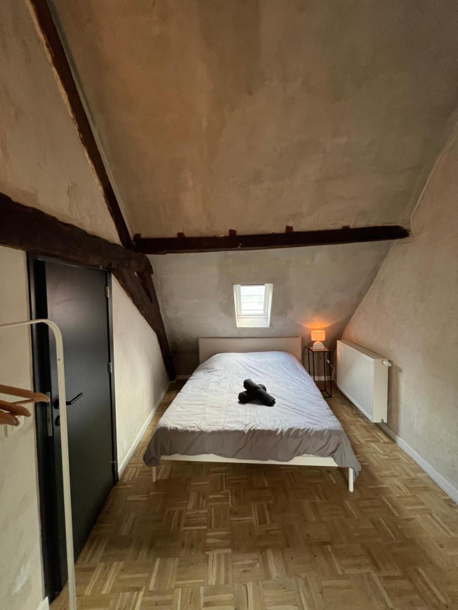 New Spacious Boutique Apartment's In The Center Of Apartment